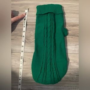 Green dog knit sweater size XL